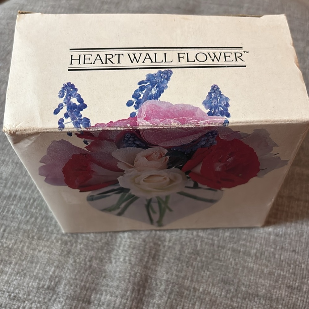 Vintage hanging vase with suction cup